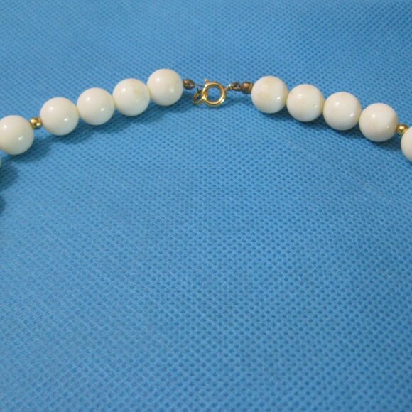 Vintage Retro 70's? 80's? Metal Enamel Beaded Necklace Clip Earrings Set - Picture 4 of 10